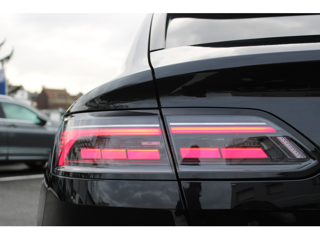 Arteon Shooting Brake R-Line 2,0l TDI SCR 4MOTION DSG *MatrixLED,Digit