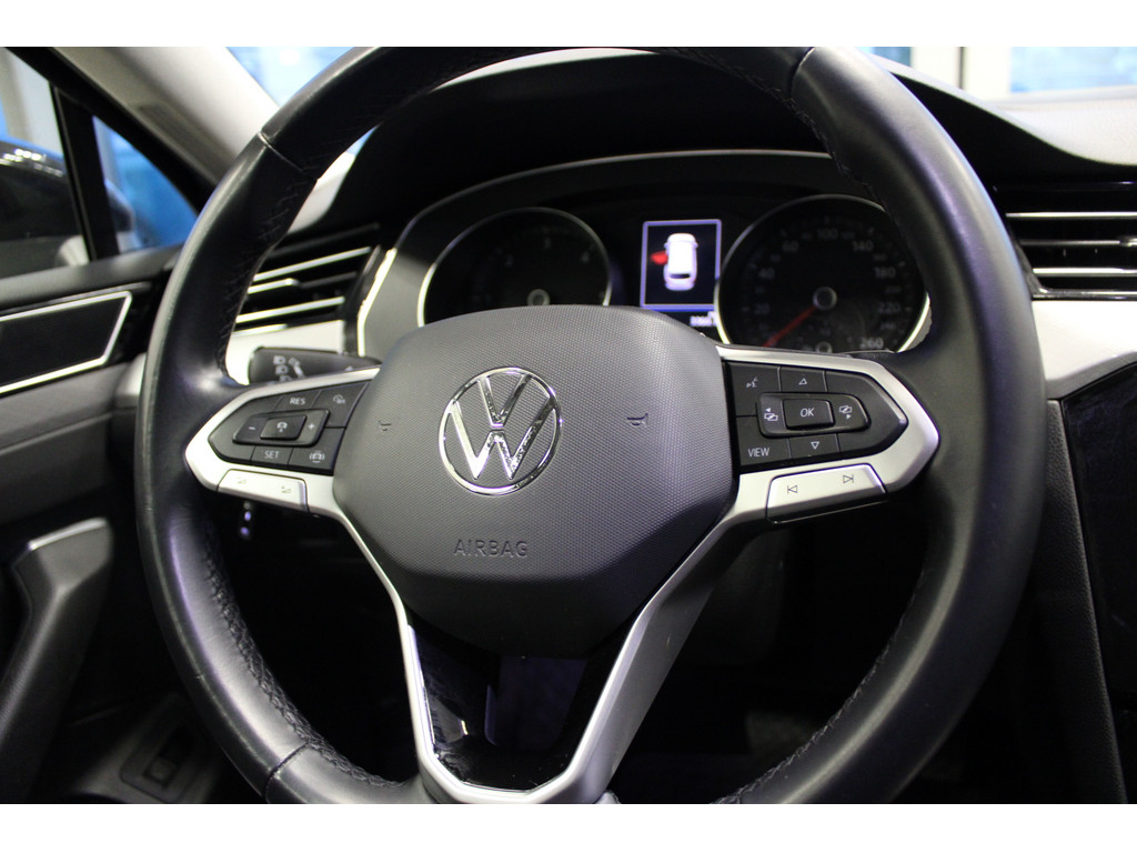 Passat Variant 2.0 TDI Business DSG *NAV,AHK,LED,APP,ACC*