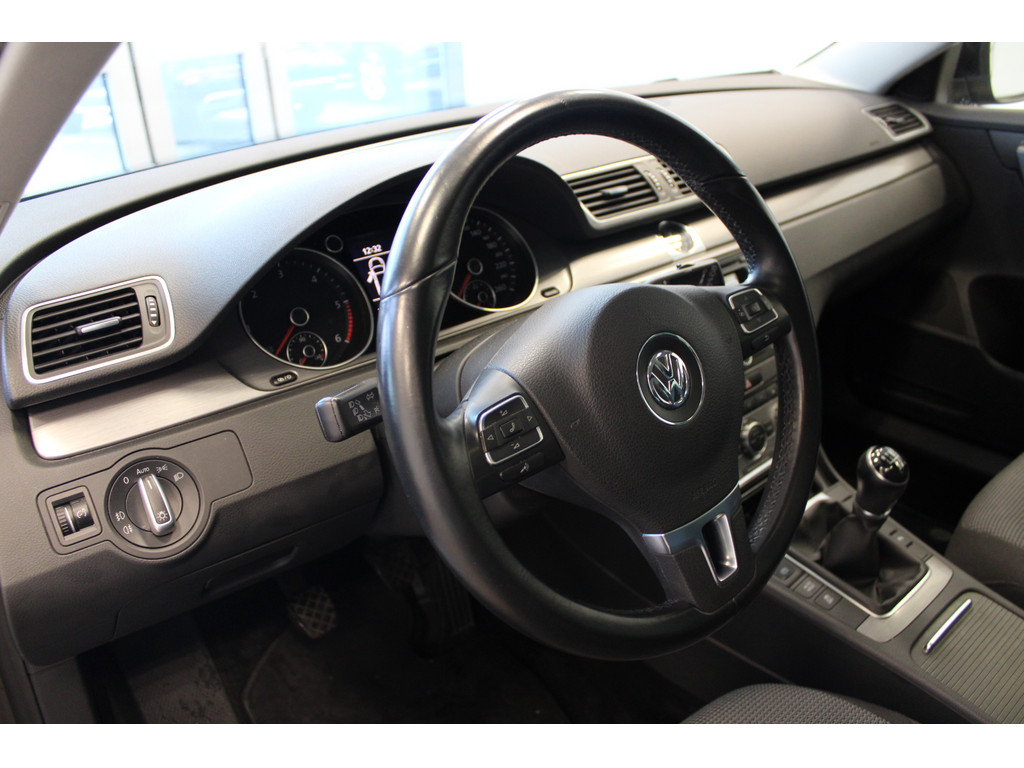 Passat Variant 2.0l TDI Comfortline *Gewerbe/Export, BiXenon,Klima,SHZ