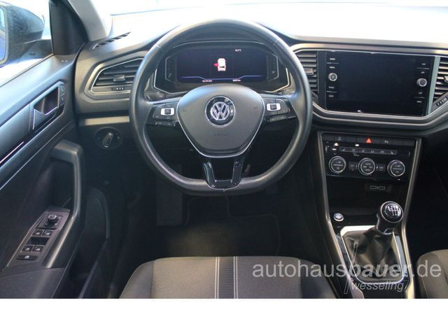 T-Roc 1.0l TSI Style *NAV,Dig.Cockpit,ACC,SHZ,R.Kam,BlindSpot,APP,2-Zo