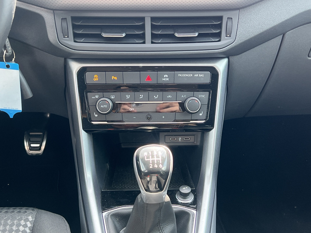T-Cross 1.0l TSI Active *NAV, ACC, APP, SHZ, 2-Zonen Klima, Fahrprofil