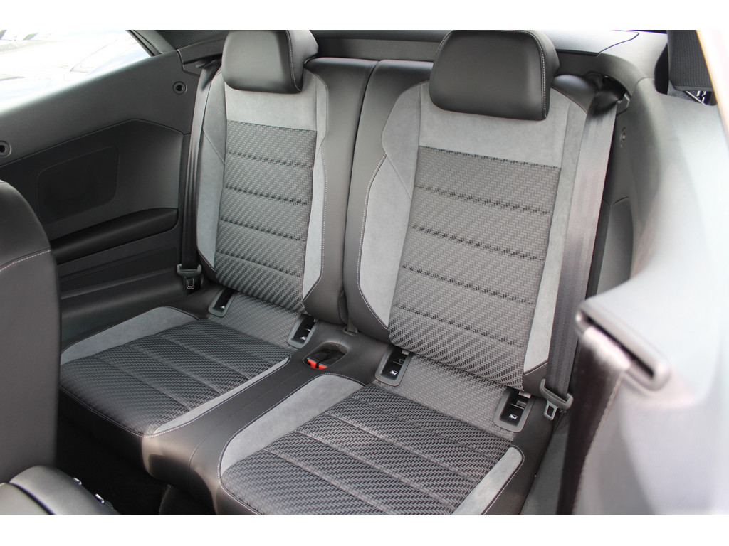 T-Roc Cabriolet 1.5 TSI R-Line *NAV,Dig.Cockpit,2-ZonenKlima,SHZ,LED,A