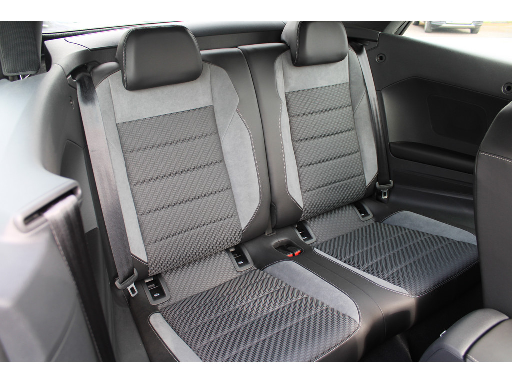 T-Roc Cabriolet 1.5 TSI R-Line *NAV,Dig.Cockpit,2-ZonenKlima,SHZ,LED,A