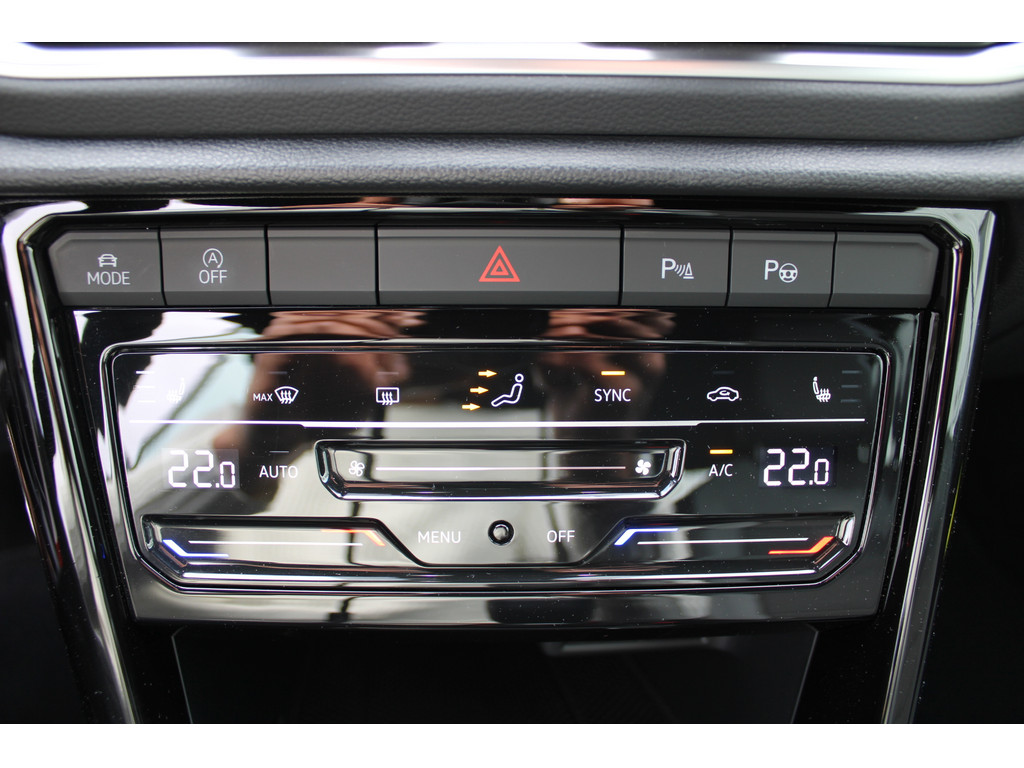 T-Roc Cabriolet 1.5 TSI R-Line *NAV,Dig.Cockpit,2-ZonenKlima,SHZ,LED,A