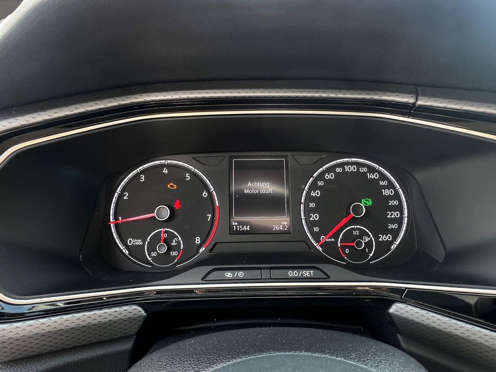 T-Cross 1.0 TSI Active DSG *NAV, APP, ACC, R.-Kamera, 2-Zonen Klim