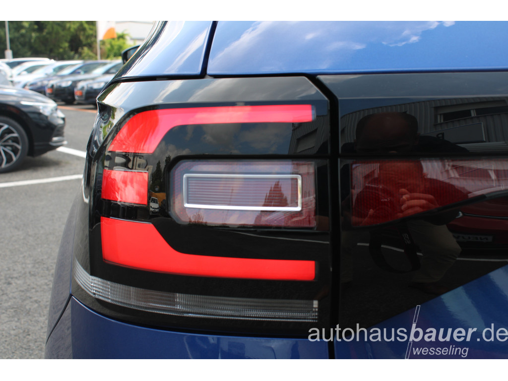 T-Cross 1.0 TSI Active DSG *NAV, APP, ACC, R.-Kamera, 2-Zonen Klim