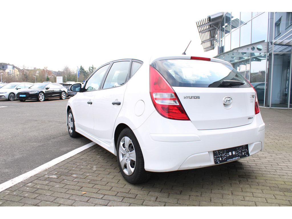 i30 1.6 CRDi DPF Classic *Gewerbe/Export,Klima,ZV,Isofix*
