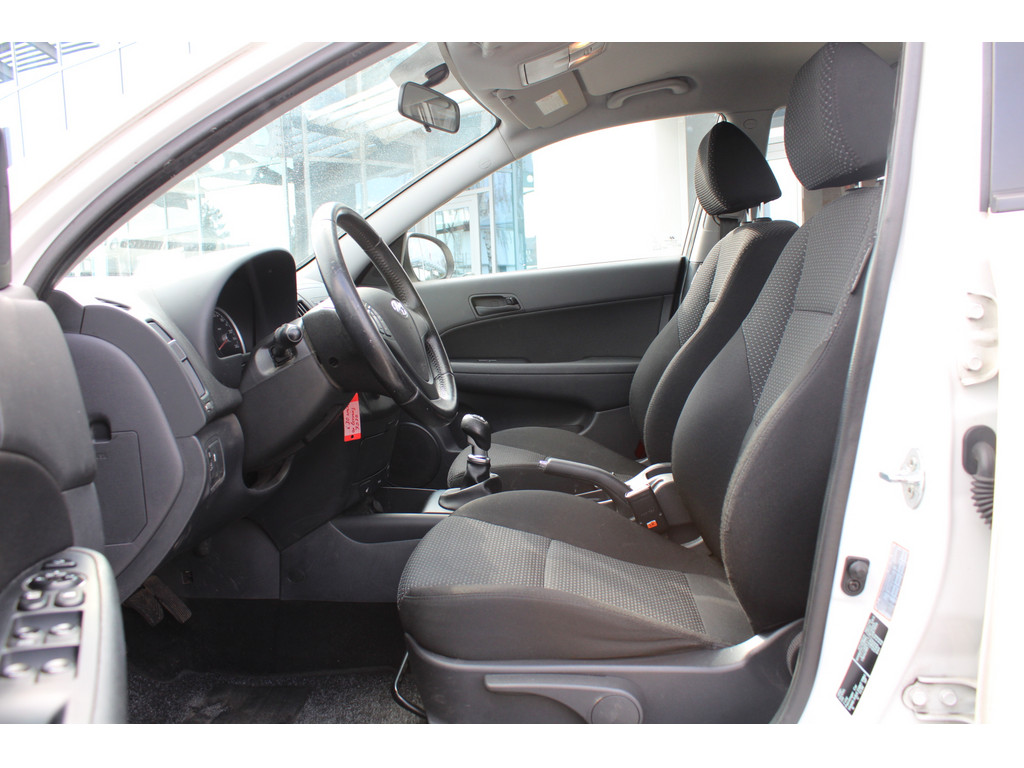 i30 1.6 CRDi DPF Classic *Gewerbe/Export,Klima,ZV,Isofix*