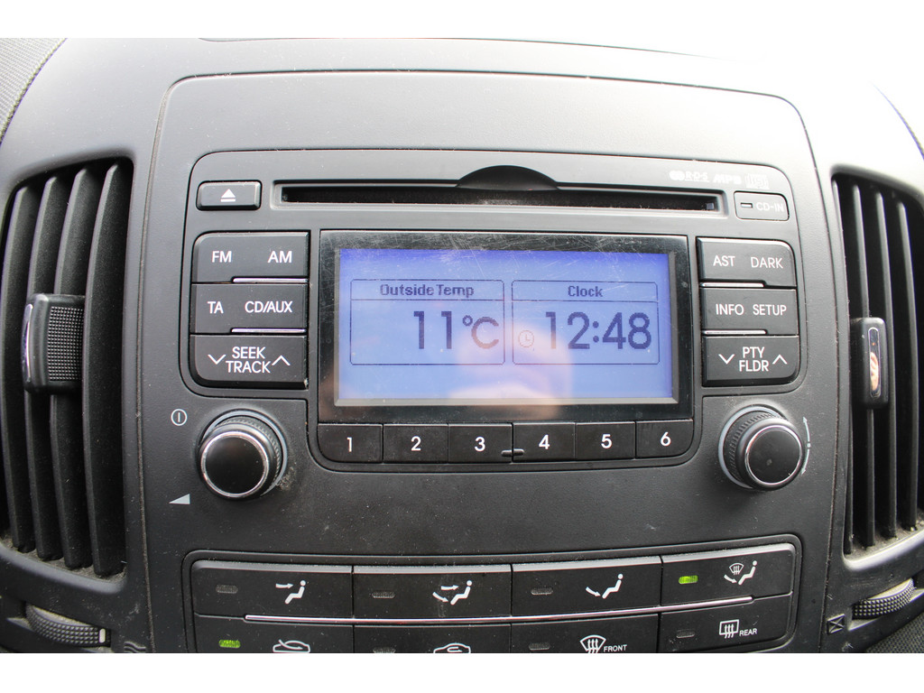 i30 1.6 CRDi DPF Classic *Gewerbe/Export,Klima,ZV,Isofix*
