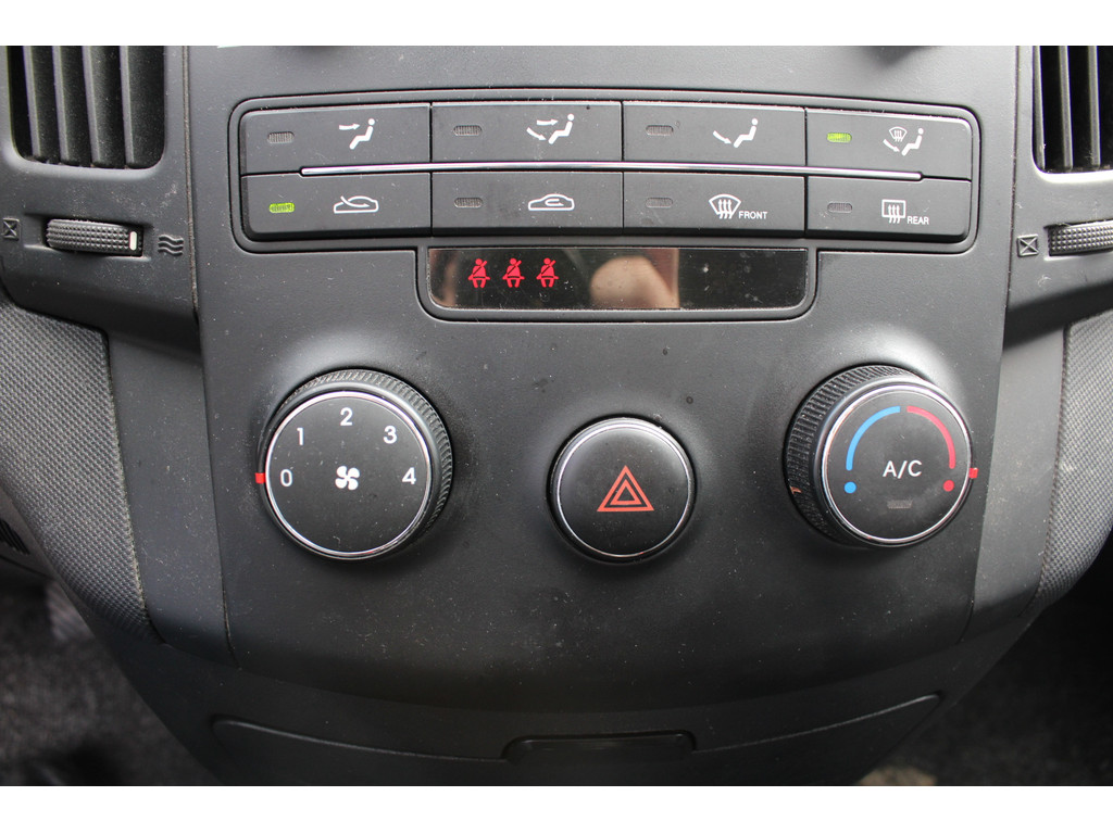 i30 1.6 CRDi DPF Classic *Gewerbe/Export,Klima,ZV,Isofix*