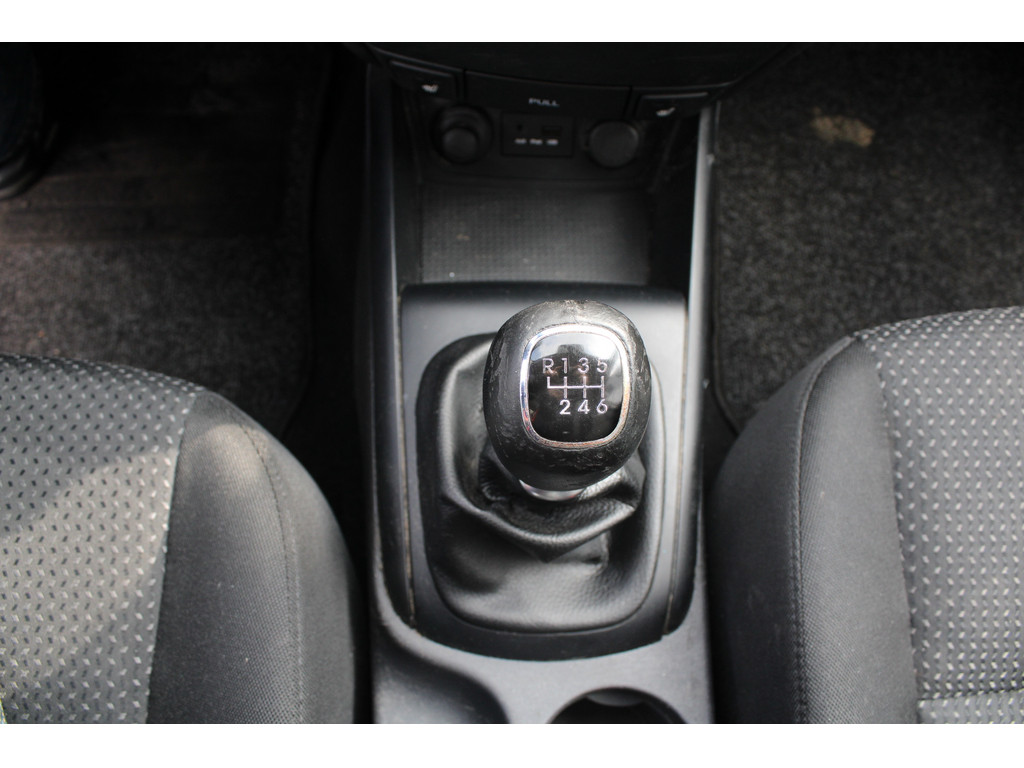 i30 1.6 CRDi DPF Classic *Gewerbe/Export,Klima,ZV,Isofix*