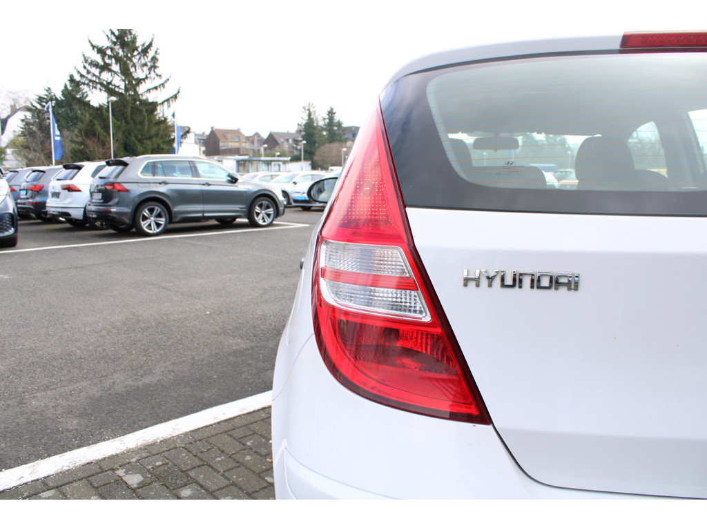i30 1.6 CRDi DPF Classic *Gewerbe/Export,Klima,ZV,Isofix*