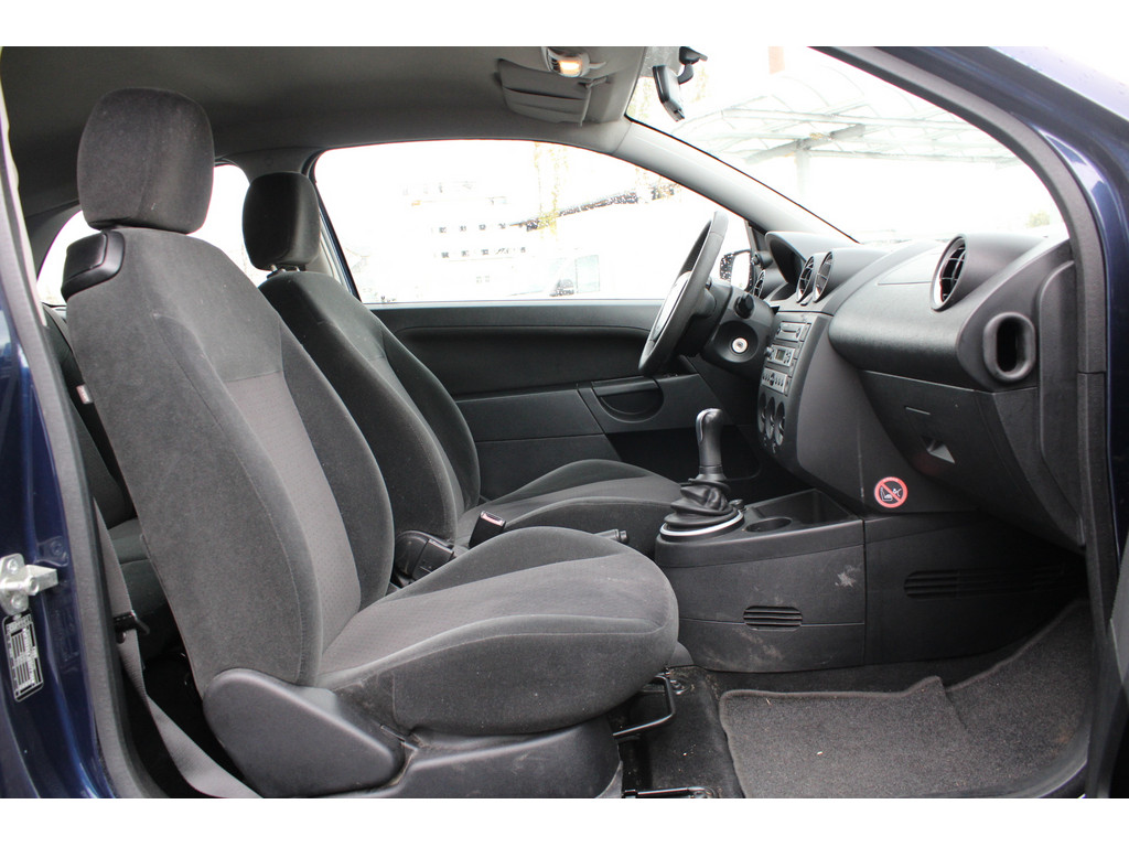 Fiesta 1.4l Ghia *Gewerbe/Export,WSS-beheizbar,Gurtstraffer,ZV-FB,Klim