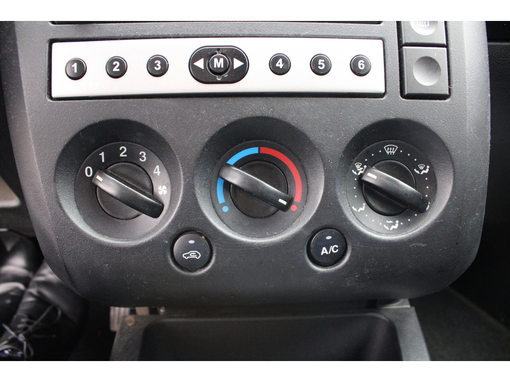 Fiesta 1.4l Ghia *Gewerbe/Export,WSS-beheizbar,Gurtstraffer,ZV-FB,Klim