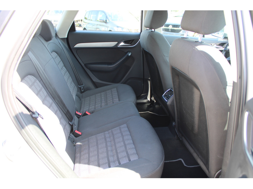 Q3 2.0l TDI *NAV,StartStop,Klima,EDS,Connectivity-Packet* * Gewerbe/Ex