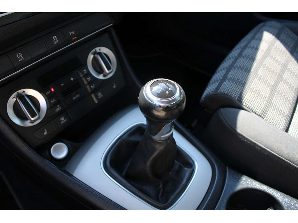 Q3 2.0l TDI *NAV,StartStop,Klima,EDS,Connectivity-Packet* * Gewerbe/Ex