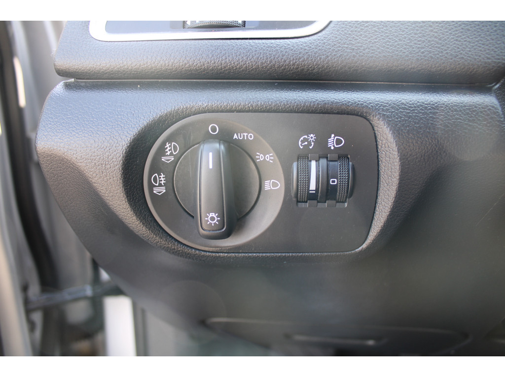 Q3 2.0l TDI *NAV,StartStop,Klima,EDS,Connectivity-Packet* * Gewerbe/Ex