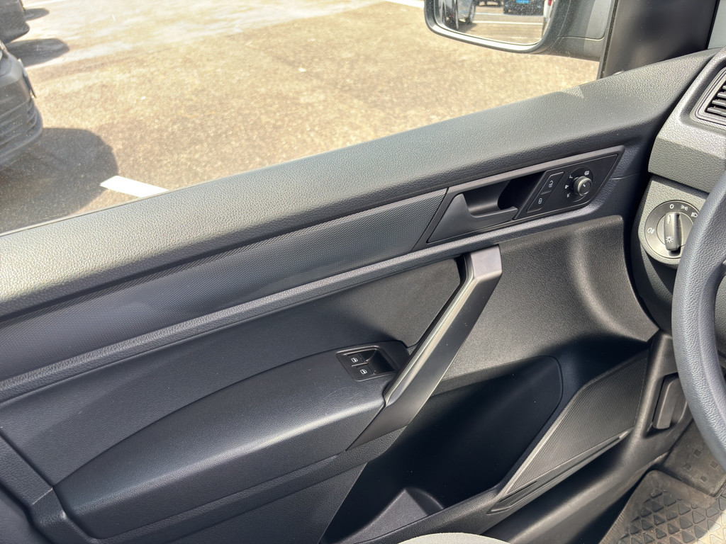 Caddy 2.0l TDI Kasten *Halogen,ZV mit FB,SCRSystem*