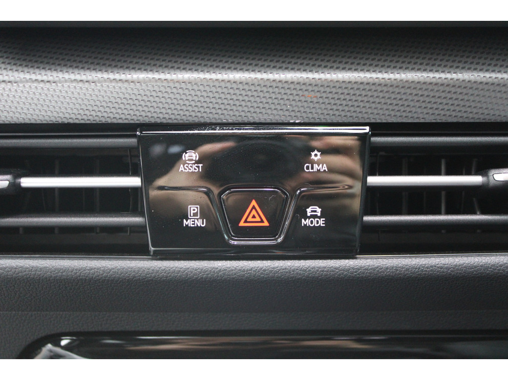 Golf VIII 1.5l eTSI Edition 50 *Licht+Sicht,Winterpaket,DCC,DigitalCoc