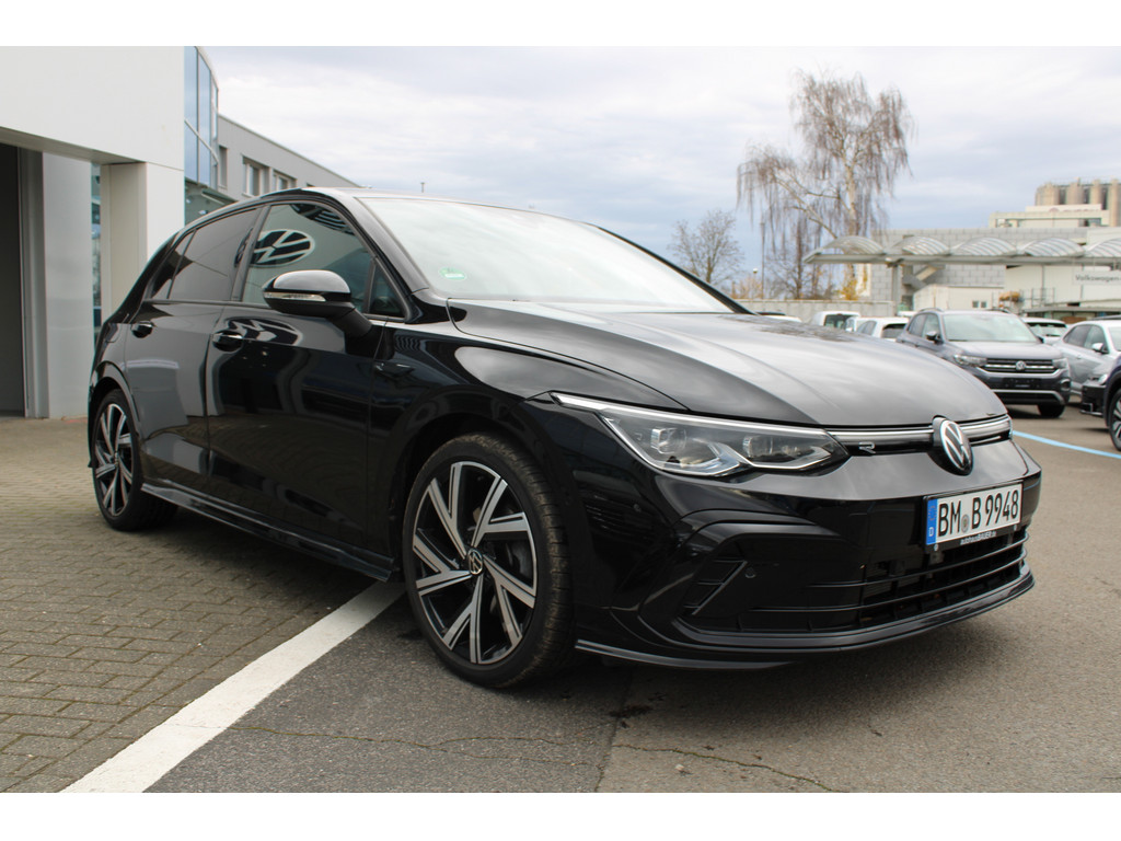 Golf VIII 1.5l eTSI R-Line *IQMatrixLED,KeylessStart,R.Kamera,NAV,SHZ,