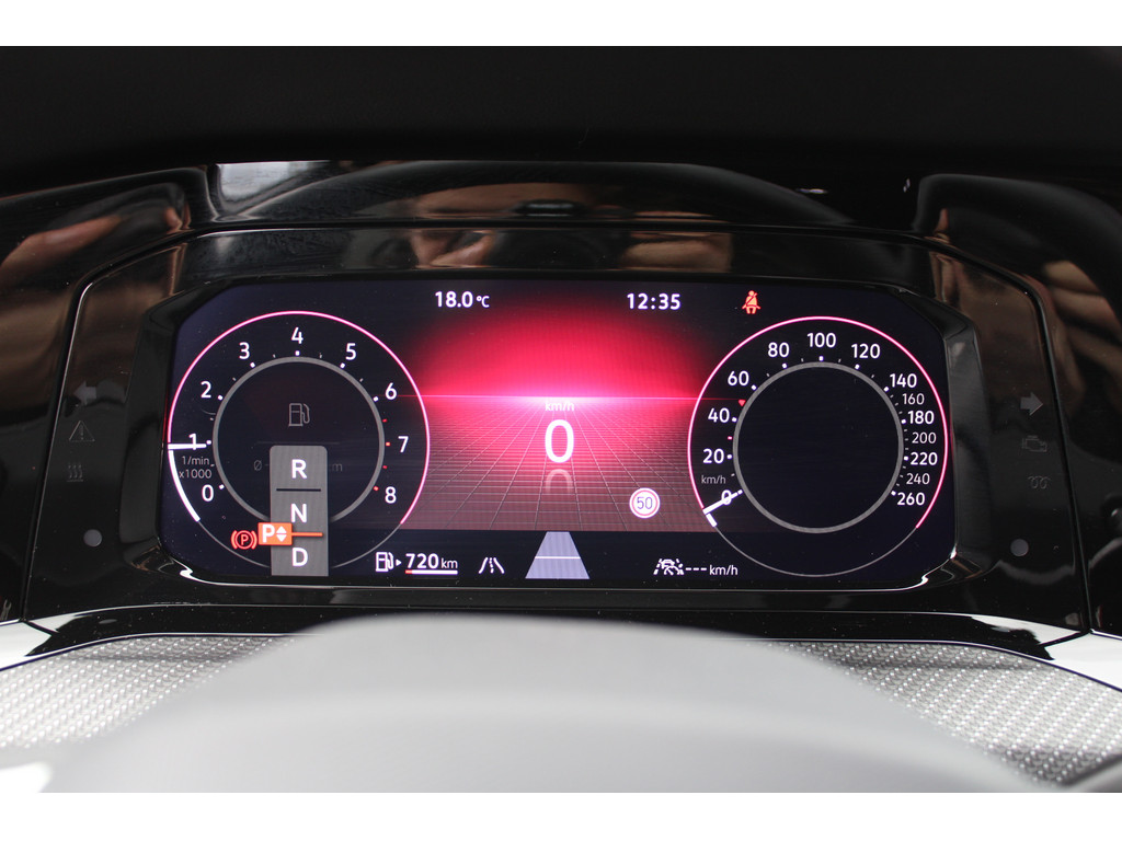 Golf VIII 1.5l eTSI R-Line *IQMatrixLED,KeylessStart,R.Kamera,NAV,SHZ,