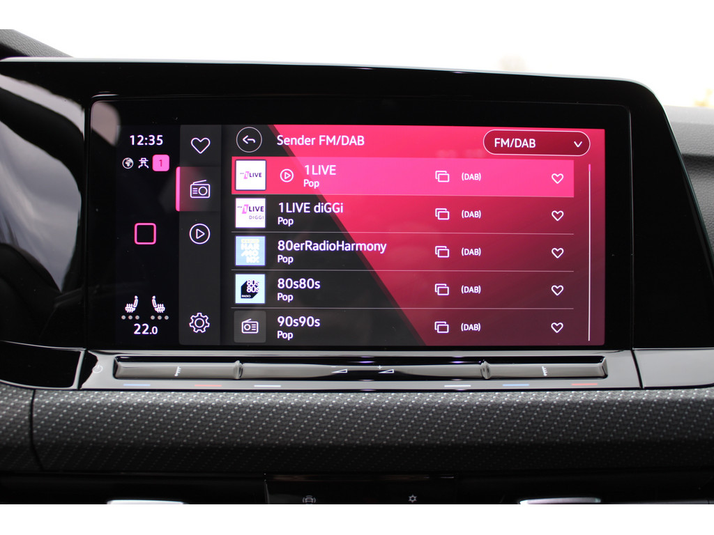 Golf VIII 1.5l eTSI R-Line *IQMatrixLED,KeylessStart,R.Kamera,NAV,SHZ,