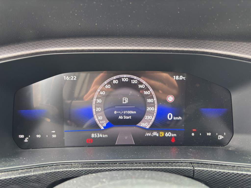 T-Cross 1.0 TSI Life *IQDrive,ACC,APP,SHZ,Licht+Sicht,LED,DigitalCockp