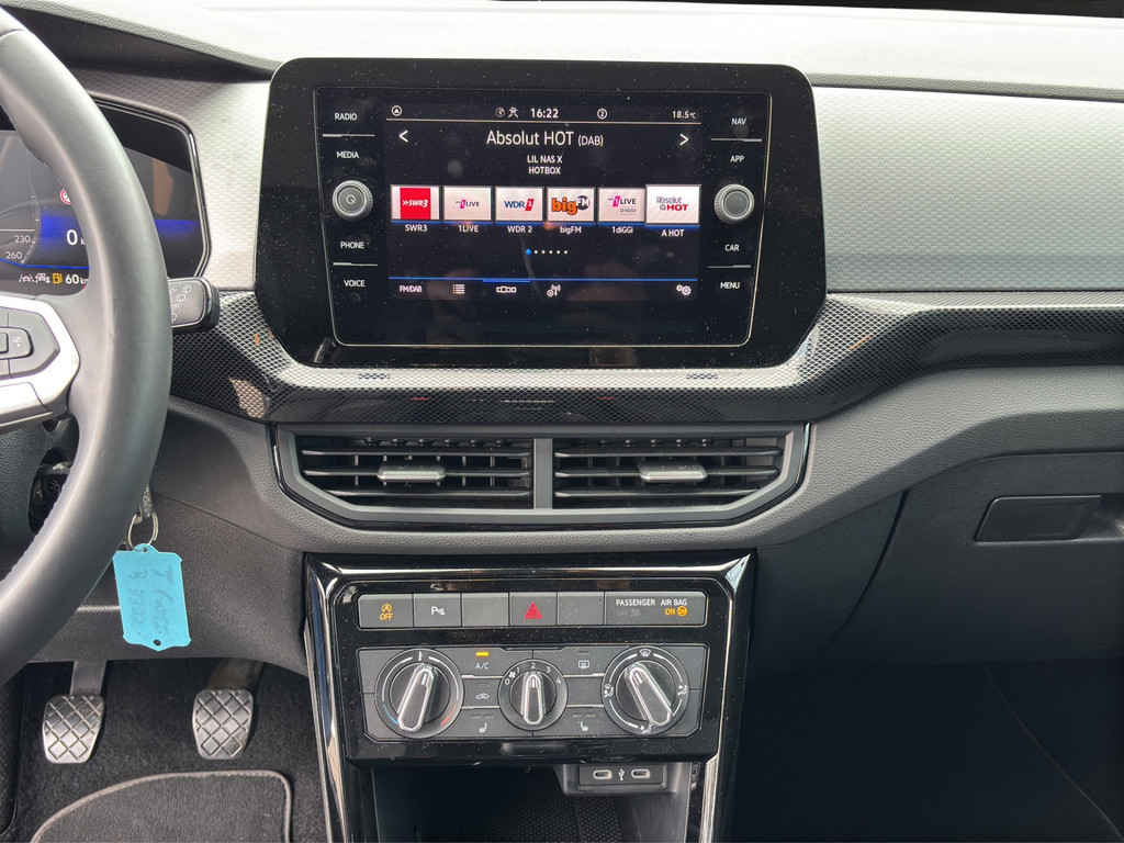 T-Cross 1.0 TSI Life *IQDrive,ACC,APP,SHZ,Licht+Sicht,LED,DigitalCockp