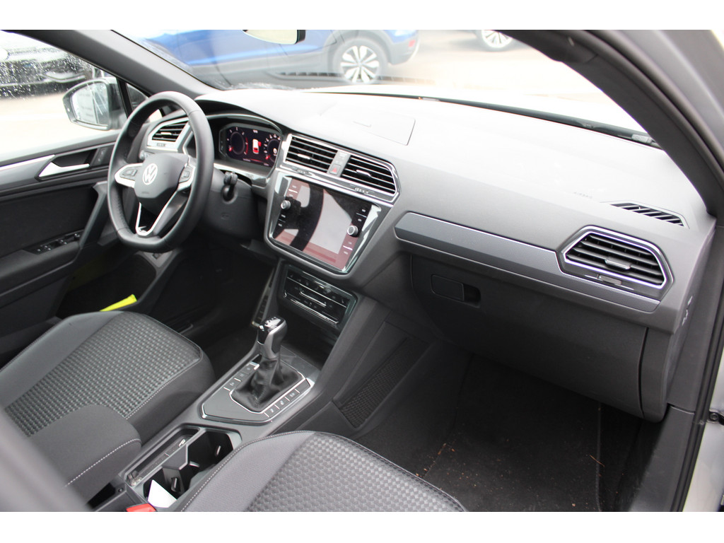 Tiguan 2.0l TDI Life *CargoPaket,HeadUpDis,IQLightMatrixLED,SHZ,APP,3Z