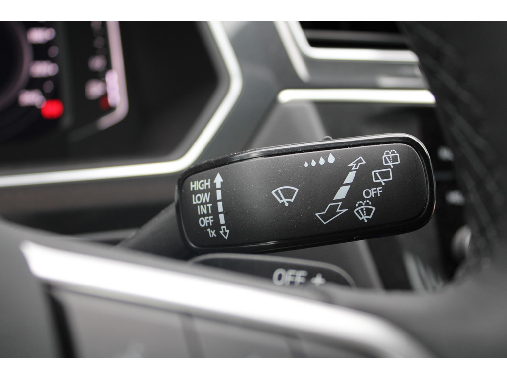 Tiguan 2.0l TDI Life *CargoPaket,HeadUpDis,IQLightMatrixLED,SHZ,APP,3Z