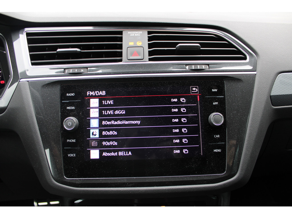 Tiguan 2.0l TDI Life *CargoPaket,HeadUpDis,IQLightMatrixLED,SHZ,APP,3Z