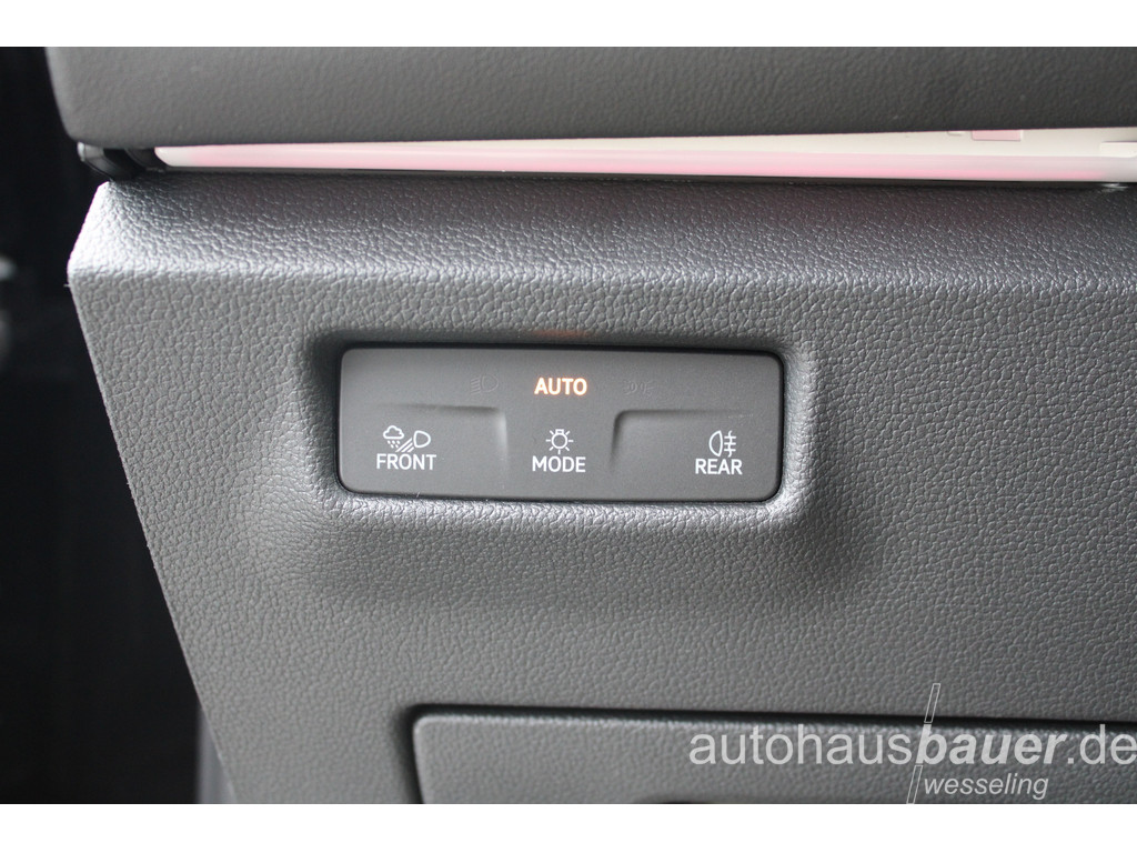 Tiguan 1.5 eTSI Elegance *IQLightHDMatrix,ACC,APP,3ZonenKlima*