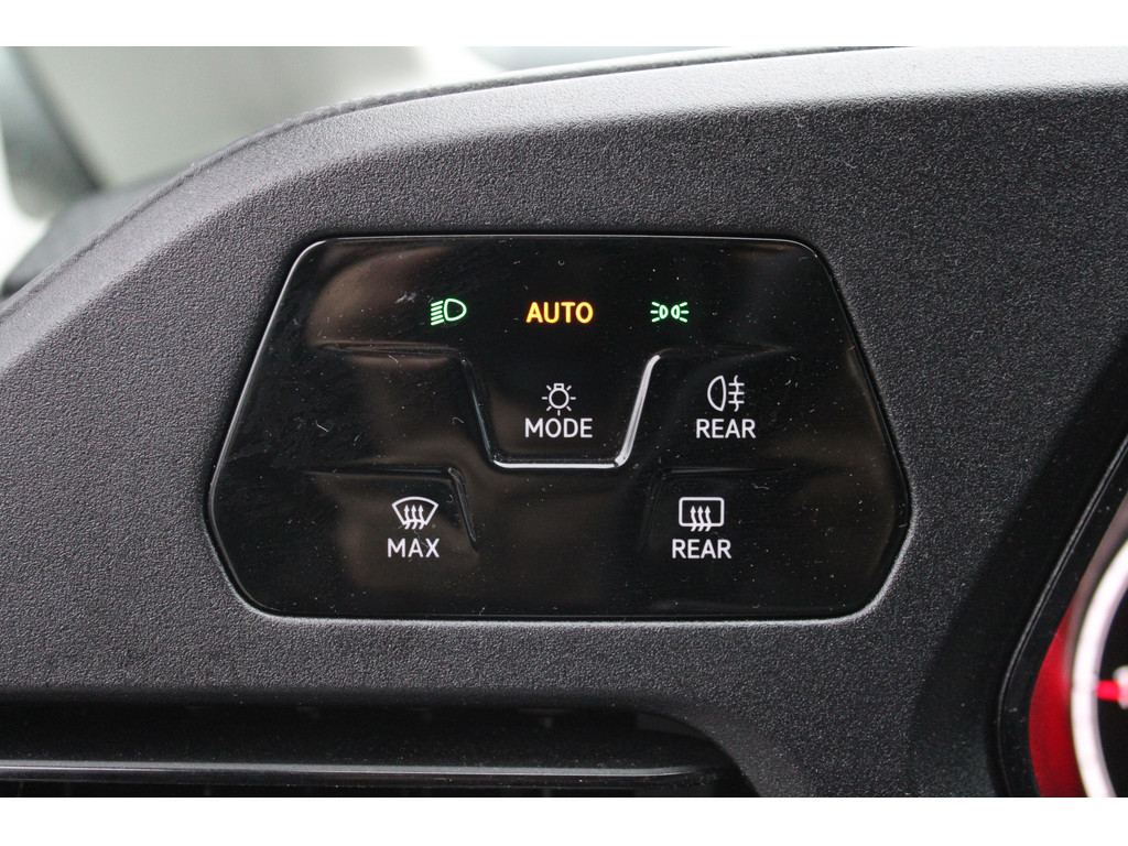 Caddy 5 Sitzer 2,0 TDI SCR Frontantrieb 6-Gang Radst.2755 mm *L