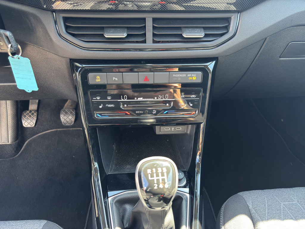 T-Cross 1.0l TSI Life *NAV,Licht&Sicht,SHZ,2-ZonenKlima,R.Kamera,D