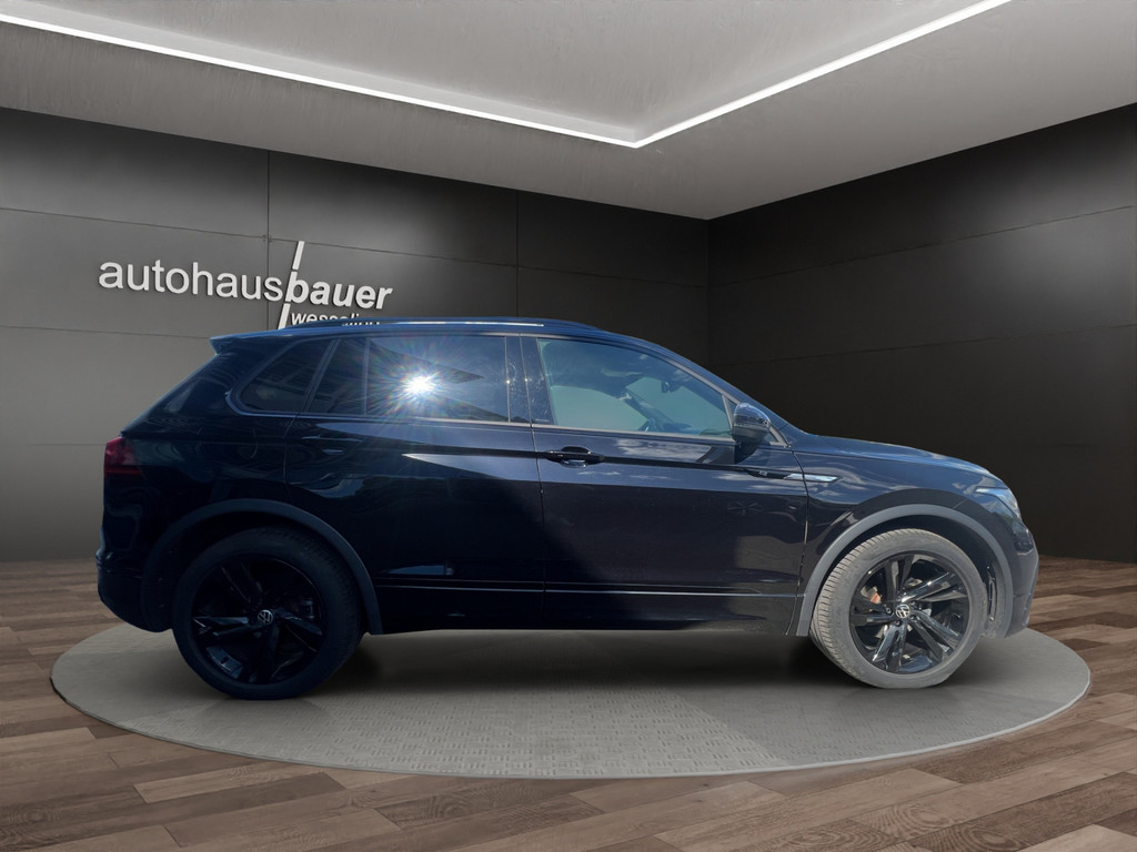 Tiguan 1.5l TSI R-Line *Pano,CargoPake,ACC,APP,NAV,EasyOpen,LED,3Zonen