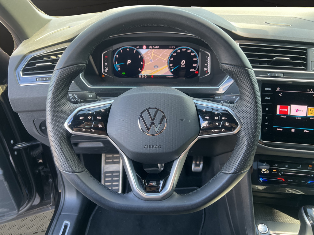 Tiguan 1.5l TSI R-Line *Pano,CargoPake,ACC,APP,NAV,EasyOpen,LED,3Zonen