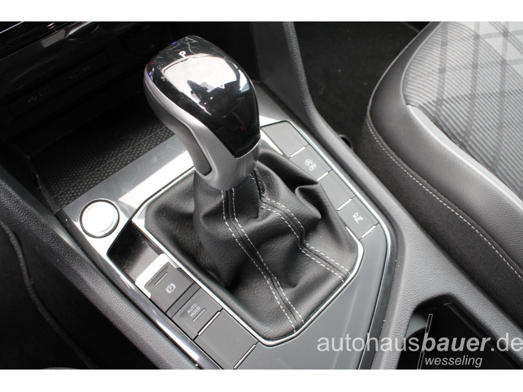 Tiguan 1.5l TSI R-Line *Pano,CargoPake,ACC,APP,NAV,EasyOpen,LED,3Zonen