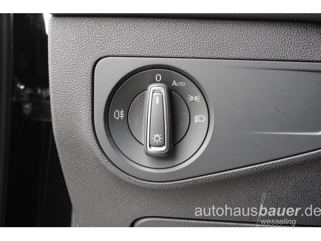 Tiguan 1.5l TSI R-Line *Pano,CargoPake,ACC,APP,NAV,EasyOpen,LED,3Zonen