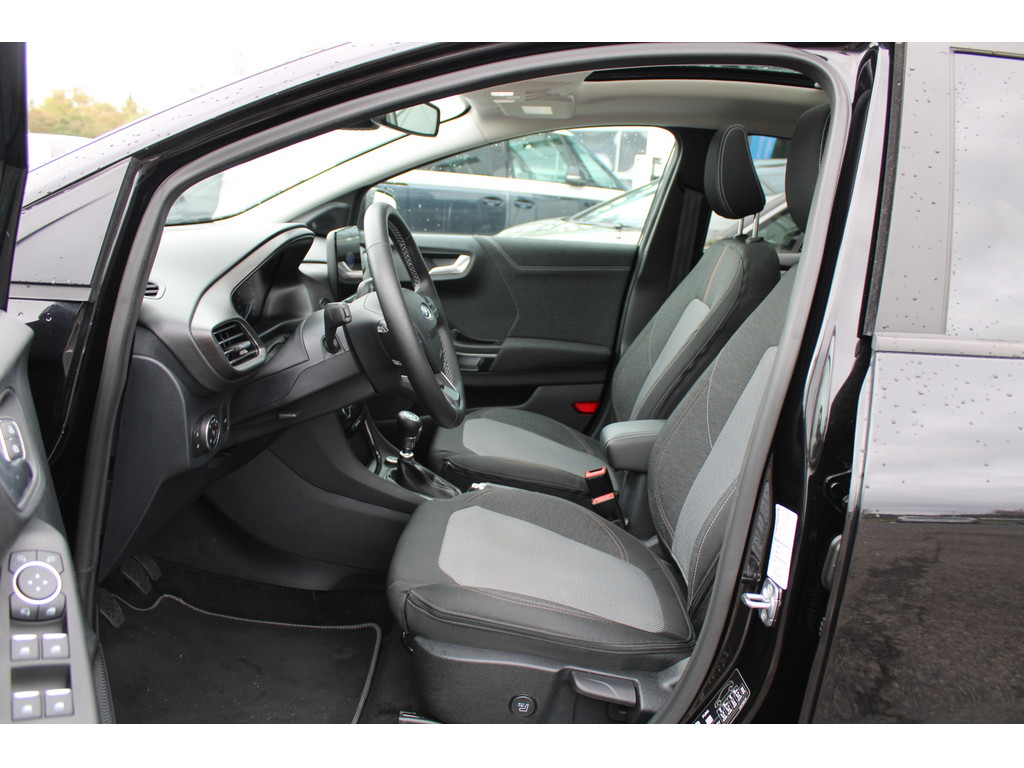 Puma 1.0l Titanium X *Pano,LED,Tot-Winkel,R.Kamera,SHZ,Park-Assist*