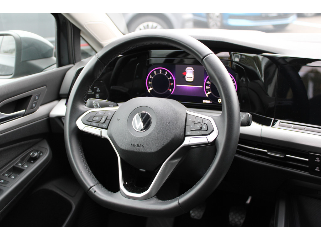 Golf VIII 1.5l TSI Life *WinterPaket,LED,WeConnect,AirCareKlima,Digita