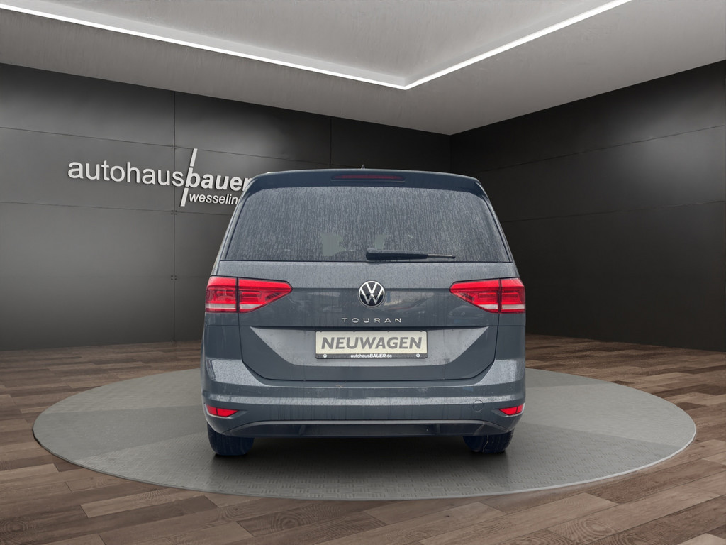 Touran 1.5l TSI Move *LED,ACC, TravelAssist*