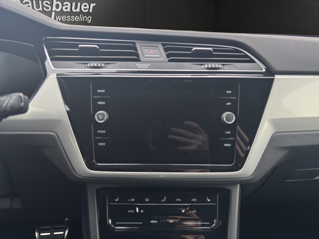 Touran 1.5l TSI Move *LED,ACC, TravelAssist*