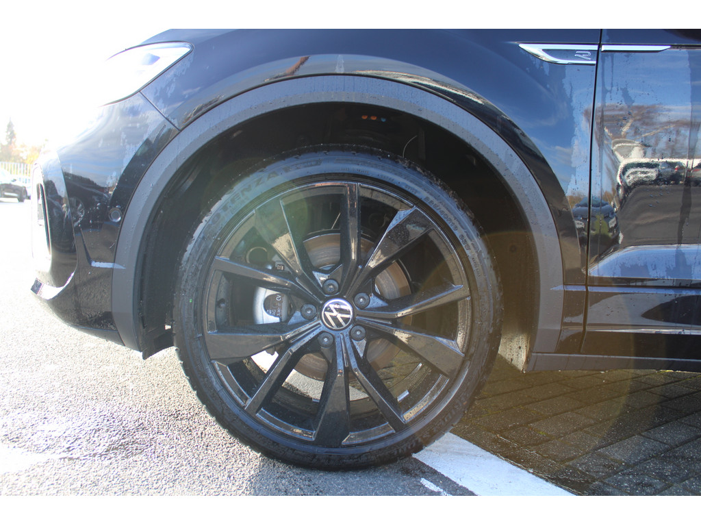 T-Roc 1.5l TSI R-Line *IQ Drive,LED,2-ZonenKlim,KeylessAccess,SHZ,ACC*