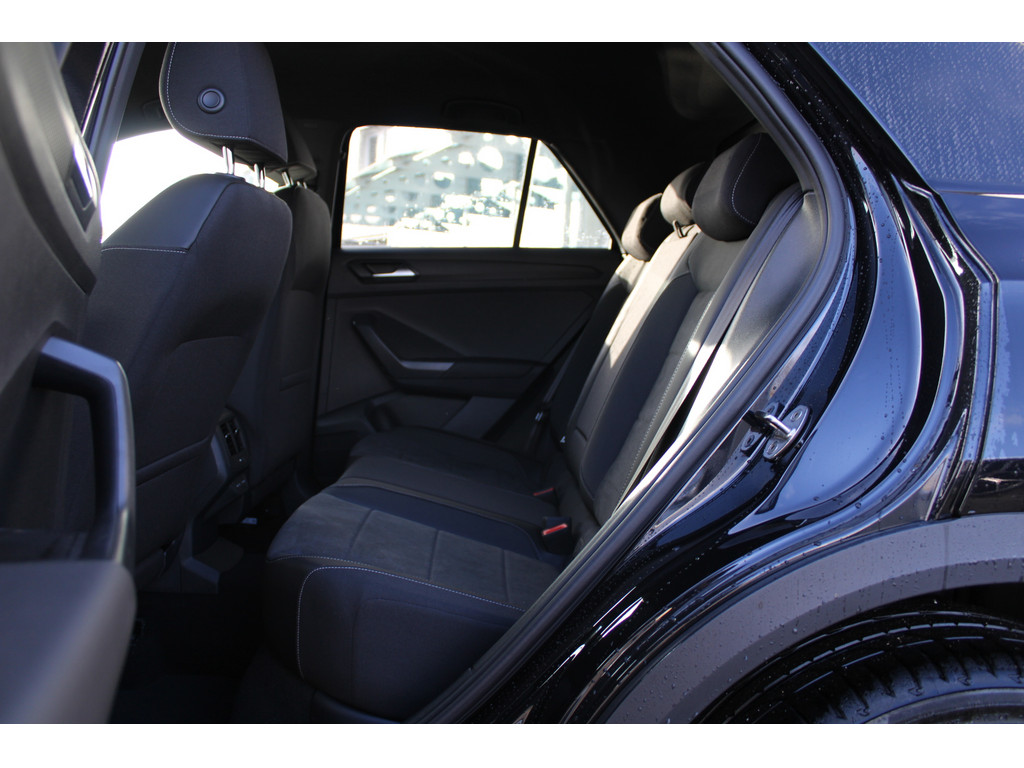 T-Roc 1.5l TSI R-Line *IQ Drive,LED,2-ZonenKlim,KeylessAccess,SHZ,ACC*