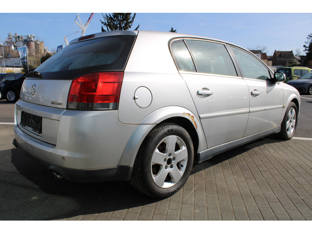 Signum 2.2l Elegance *Xenon,SitzPaket,Klima* * Gewerbe/Export *