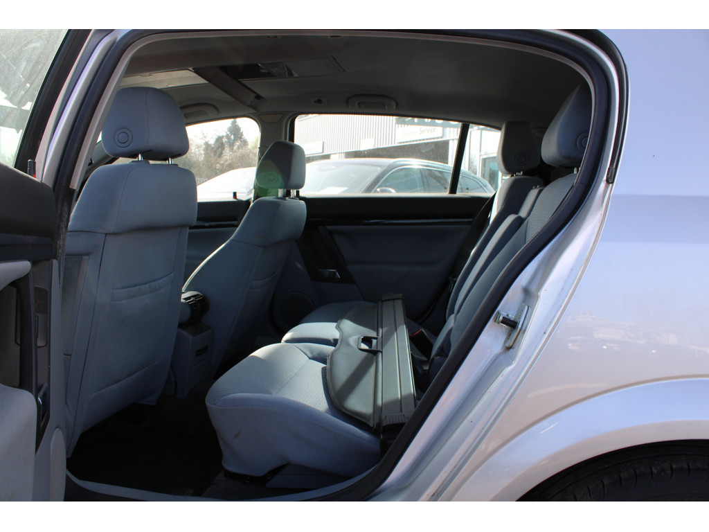 Signum 2.2l Elegance *Xenon,SitzPaket,Klima* * Gewerbe/Export *