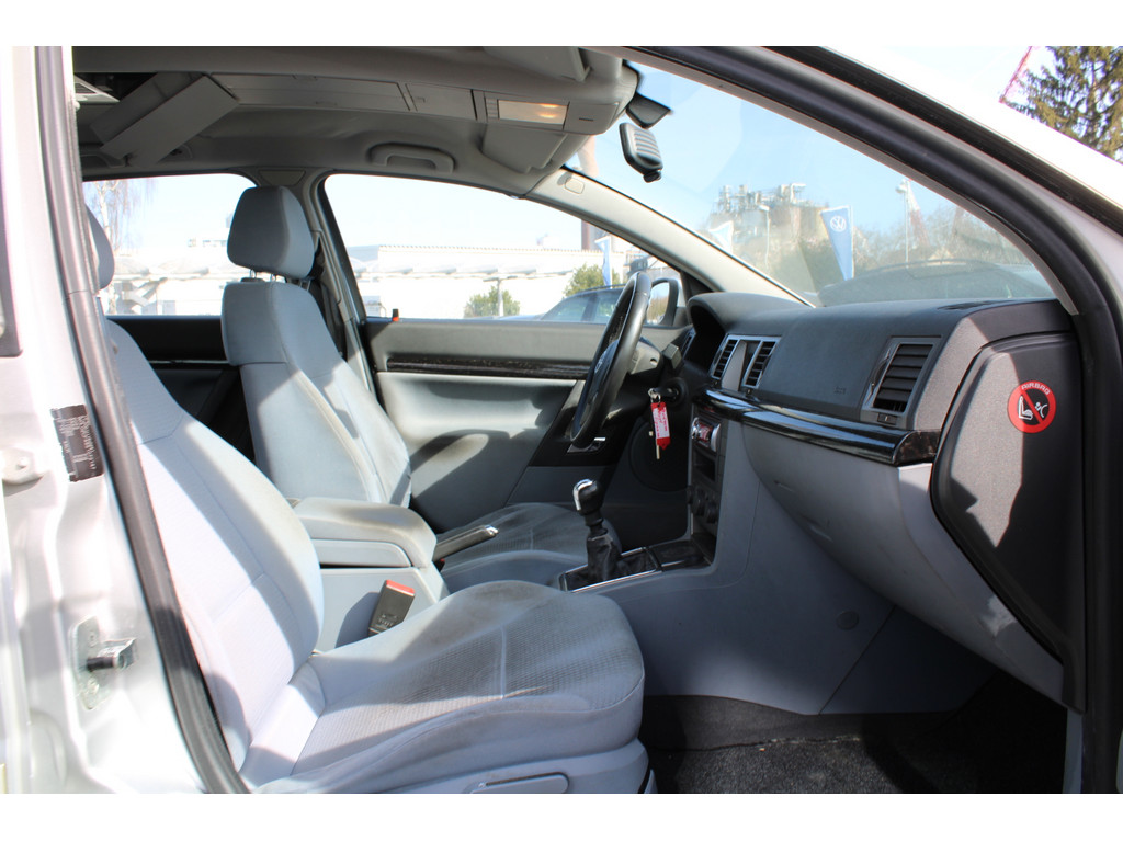 Signum 2.2l Elegance *Xenon,SitzPaket,Klima* * Gewerbe/Export *