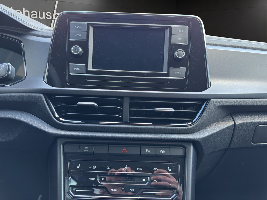 T-Roc 1.0 TSI *APP,ACC,2-ZonenKlima,LED,DigiCock*