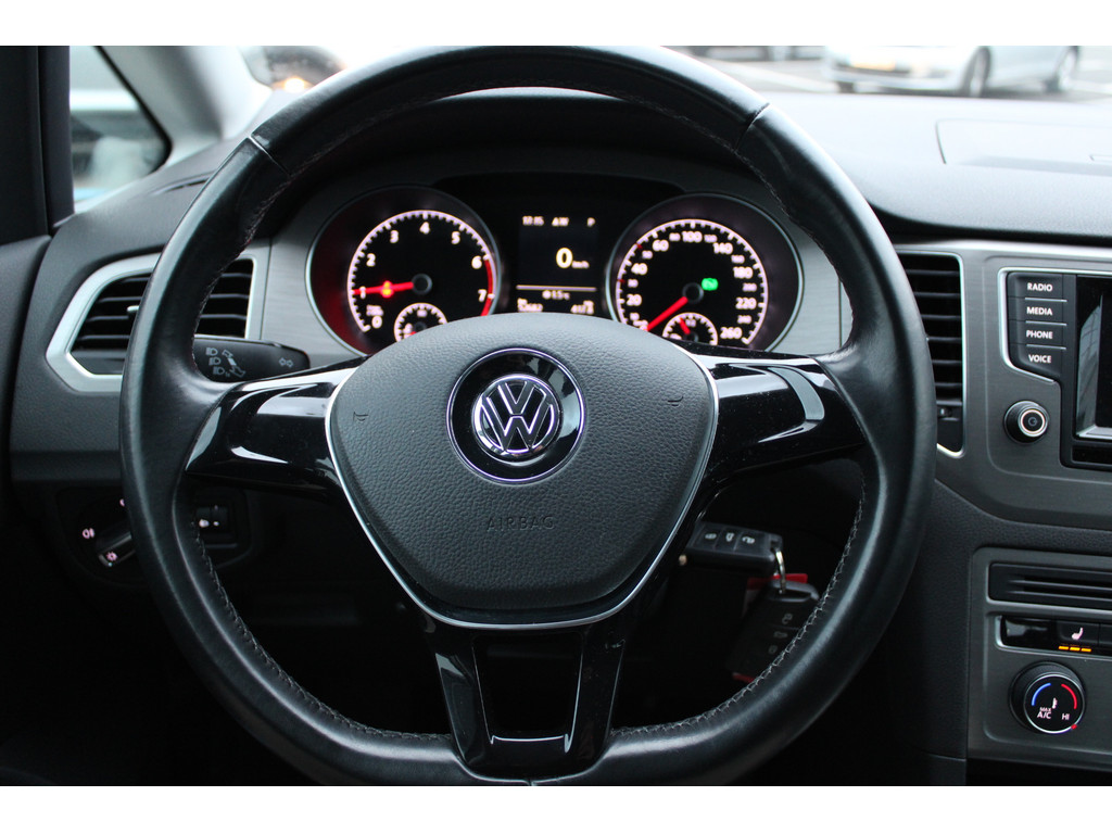 Golf Sportsvan 1.2l TSI Comfortline BMT*/Start-Stopp,ParkAssist,LED*