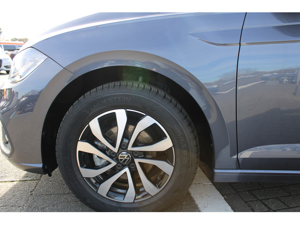 Polo 1.0l TSI Active *TravelAssist,LED,APP,2-ZonenKlim*